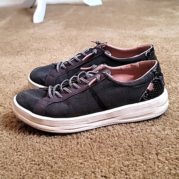 Hey Dude Women's Karina Shoes - Picture 1 of 5